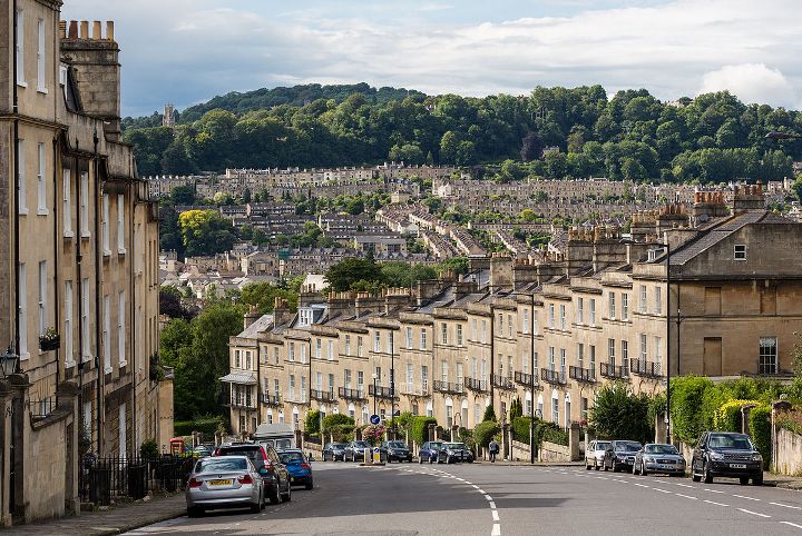 "Bathwick Hill, Bath, Somerset, UK - Diliff" by Diliff - Own work. Licensed under Creative Commons Attribution-Share Alike 3.0 via Wikimedia Commons - http://commons.wikimedia.org/wiki/File:Bathwick_Hill,_Bath,_Somerset,_UK_-_Diliff.jpg#mediaviewer/File:Bathwick_Hill,_Bath,_Somerset,_UK_-_Diliff.jpg