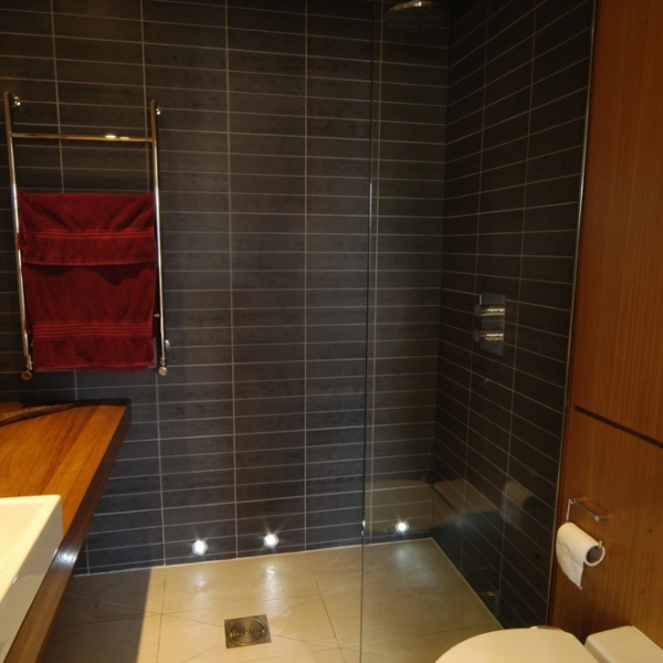 Contemporary bathroom design